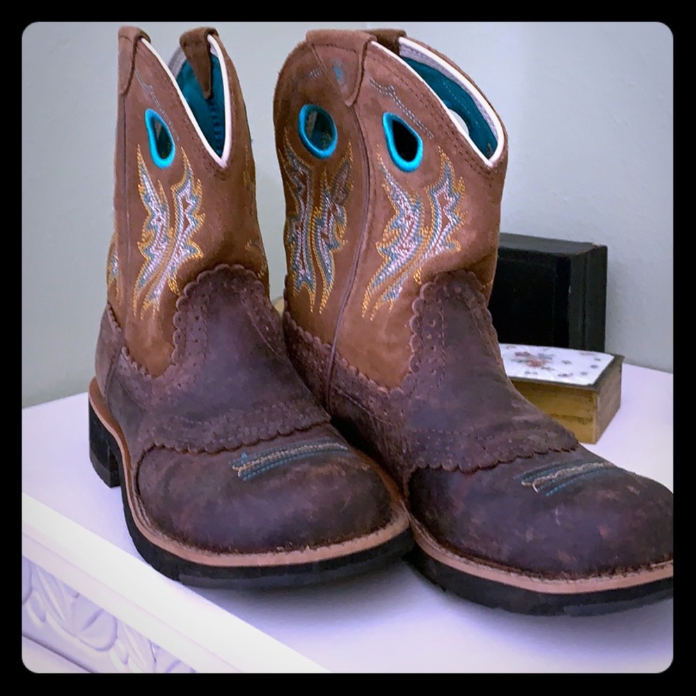Ariat short, fat baby boots